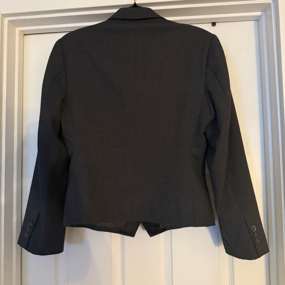 Chic Double-Breasted Gray Blazer - image 2